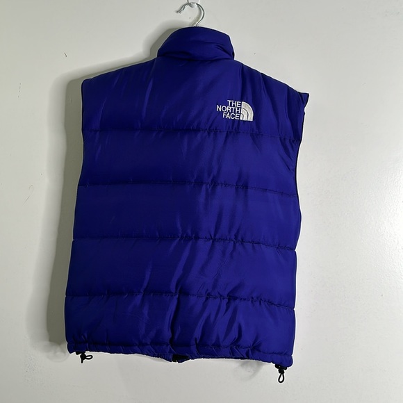 The north face woman purple puffer vest size Xsmall outdoors walking - Picture 6 of 11
